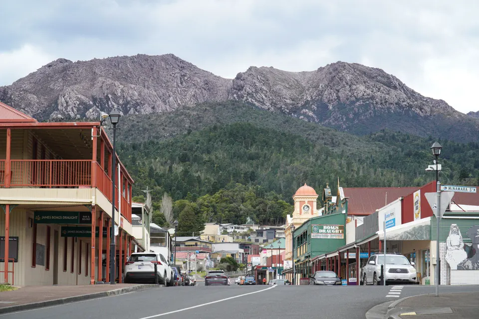 Apache Junction — towing service